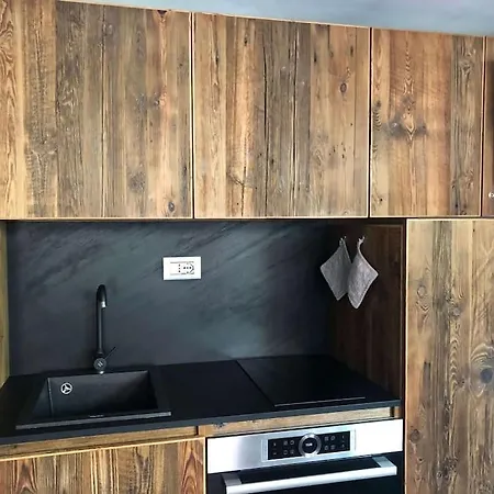 Rifugio Pirovano * بيريوِل تْشيرفينيا