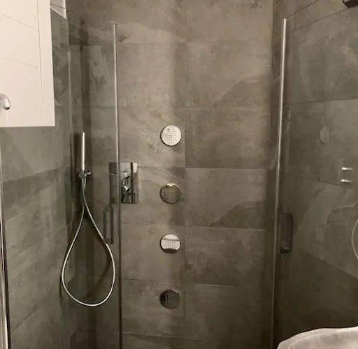 Rifugio Pirovano بيريوِل تْشيرفينيا